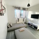 Bel 2 Pieces - 10min De La Nice