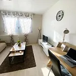 Appartement Bel 2 Pieces - 10min De La