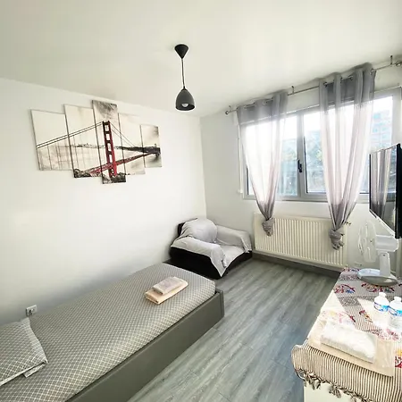 公寓 Bel 2 Pieces - 10min De La 尼斯