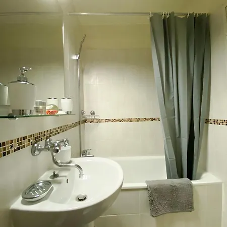 公寓 Bel 2 Pieces - 10min De La 尼斯